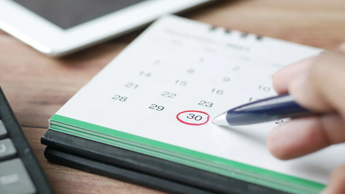 AI Writing Service Turnaround Time: What Is Reasonable? Hand circling a date on a calendar